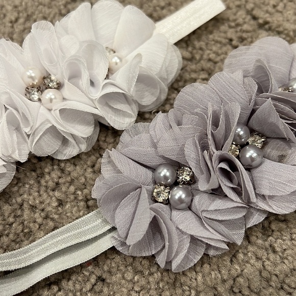 Set of 2 White Gray and Silver Sparkly Hair Bows Stretchy Headband - Picture 2 of 2